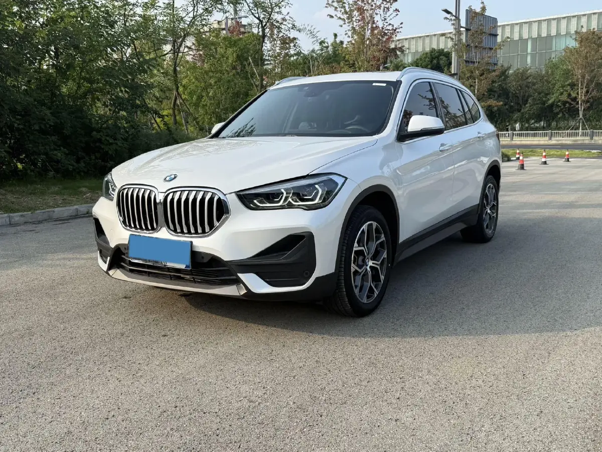 2022 BMW X1 2.0T 192HP L4 7DCT