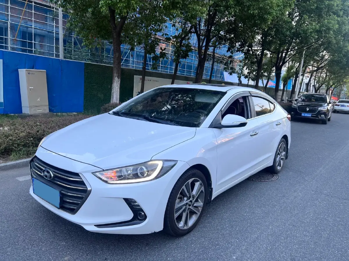 2016 Hyundai Elantra 1.6L 130HP L4 6AT