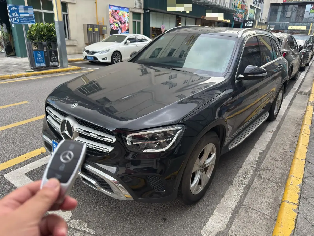 2020 Mercedes-Benz GLC Class 2.0T 197HP L4 9AT