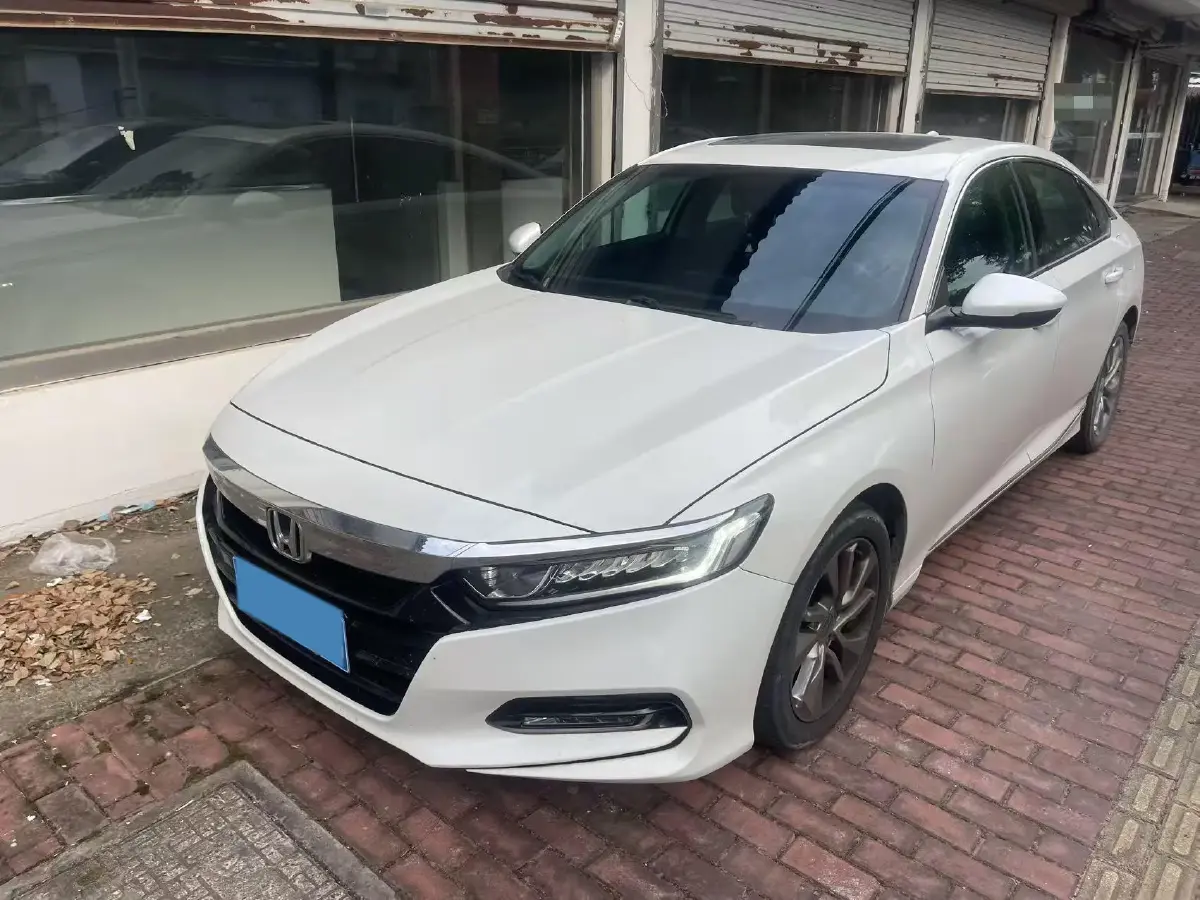 2018 Honda Accord 1.5T 194HP L4 CVT