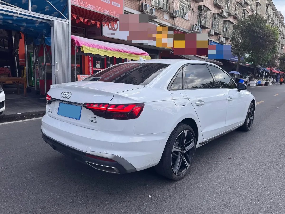 2024 Audi A4L 2.0T 190HP L4 7DCT,autocango,china used car exporter,china ev exporter,chinese used car exporter,chinese used ev exporter