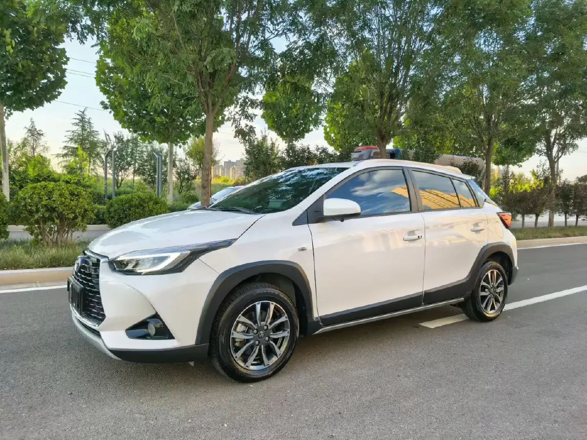 2022 Toyota Yaris L 1.5L 112HP L4 CVT