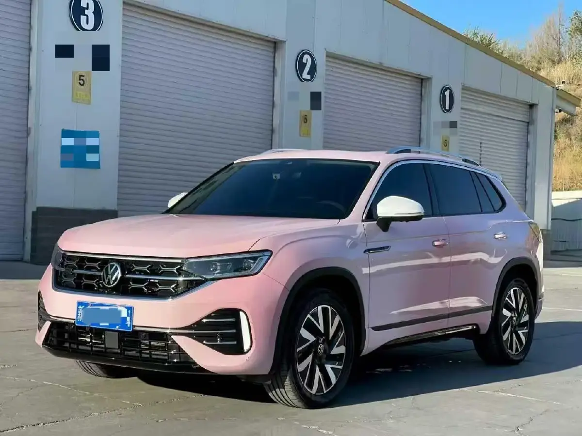 2023 Volkswagen Tayron 2.0T 220HP L4 7DCT