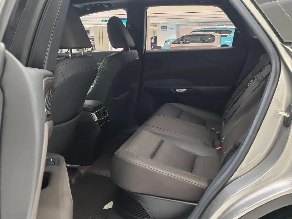 2023 Lexus RX 2.5L 189HP L4 E-CVT Hybrid,autocango,china used car exporter,china ev exporter,chinese used car exporter,chinese used ev exporter