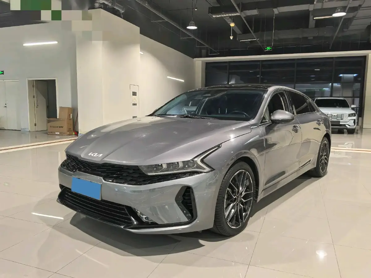 2021 Kia K5 2.0T 240HP L4 8AT