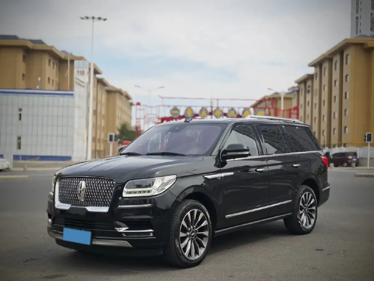 2019 Lincoln Navigator 3.5T 388HP V6 10AT
