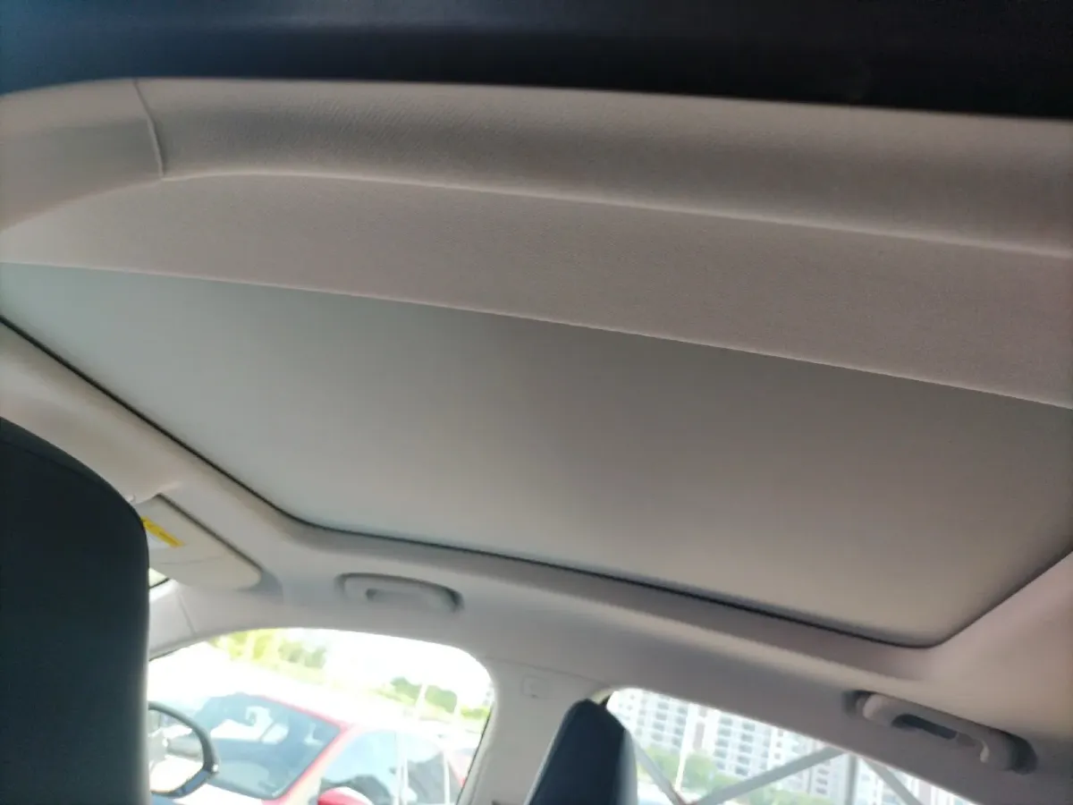 2022 Roewe Whale 2.0T 231HP L4 8AT,autocango,china used car exporter,china ev exporter,chinese used car exporter,chinese used ev exporter