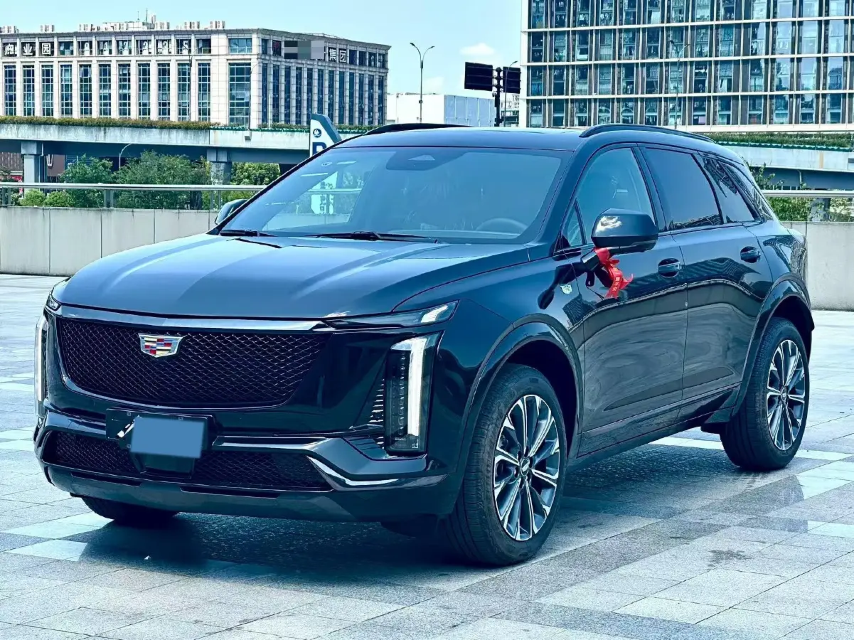 2025 Cadillac XT5 2.0T 237HP L4 9AT