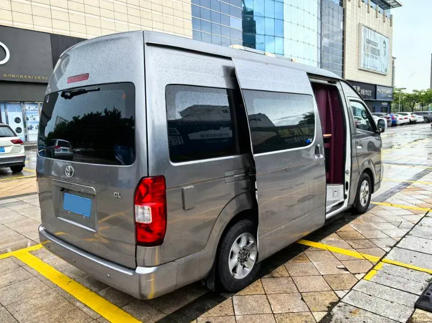 2011 Toyota Hiace 2.7L 154HP L4 4AT,autocango,china used car exporter,china ev exporter,chinese used car exporter,chinese used ev exporter