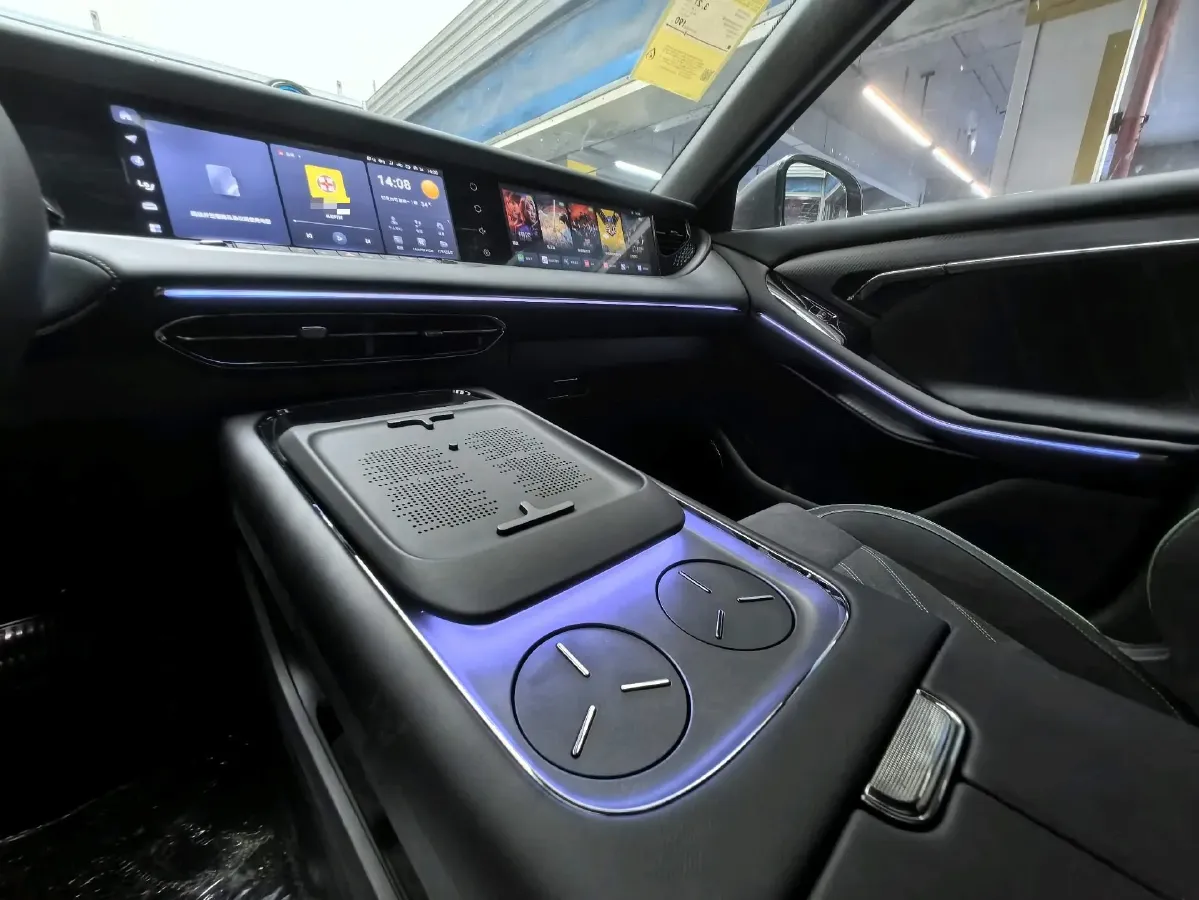 2025 Voyah FREE 1.5T 150HP L4 REEV 43KWH,autocango,china used car exporter,china ev exporter,chinese used car exporter,chinese used ev exporter