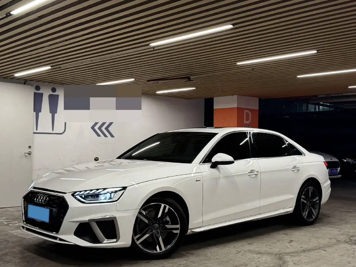 2020 Audi A4L 2.0T 190HP L4 7DCT