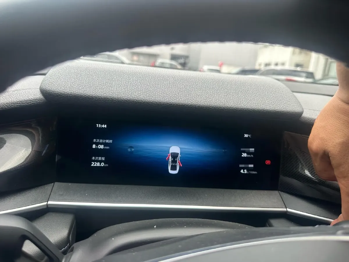 2024 Geely PrefaceL 1.5T 163HP L4 3DHT Hybrid,autocango,china used car exporter,china ev exporter,chinese used car exporter,chinese used ev exporter