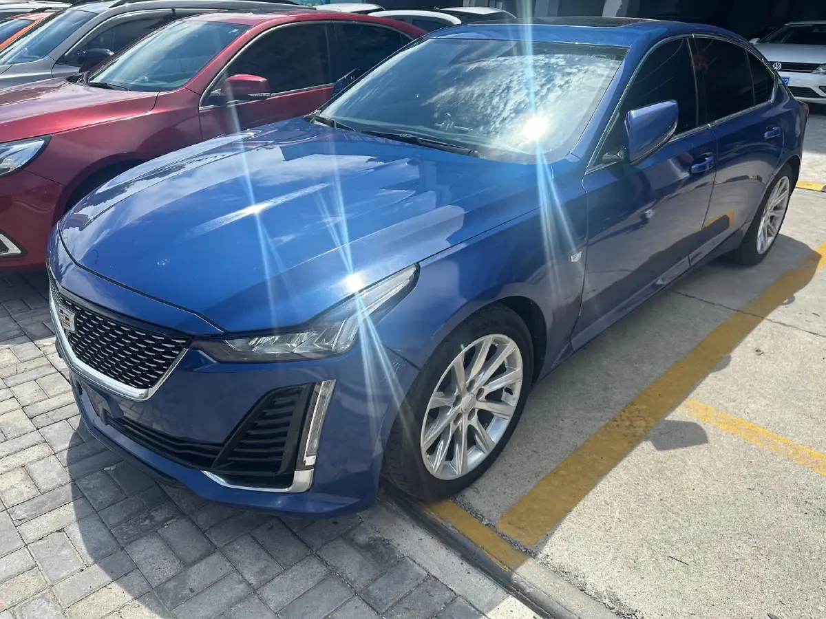 2020 Cadillac CT5 2.0T 241HP L4 10AT