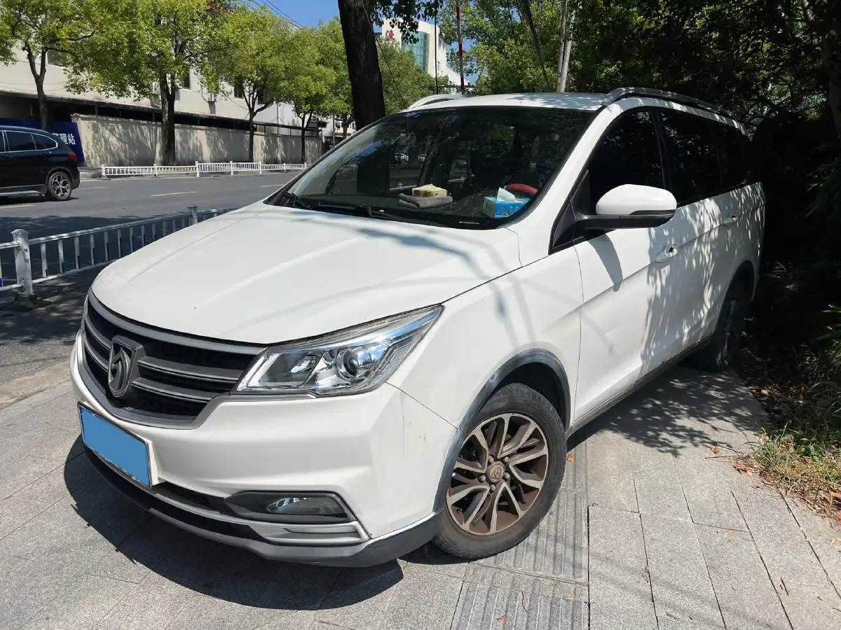 2019 BaoJun 730 1.5L 112HP L4 6MT