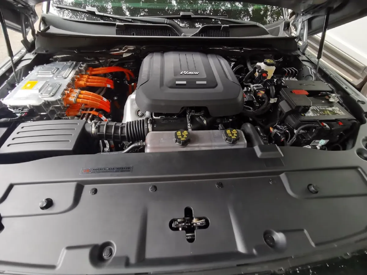 2025 Dongfeng Z9 GE PHEV 1.5T 147HP L4 4DHT PHEV,autocango,china used car exporter,china ev exporter,chinese used car exporter,chinese used ev exporter