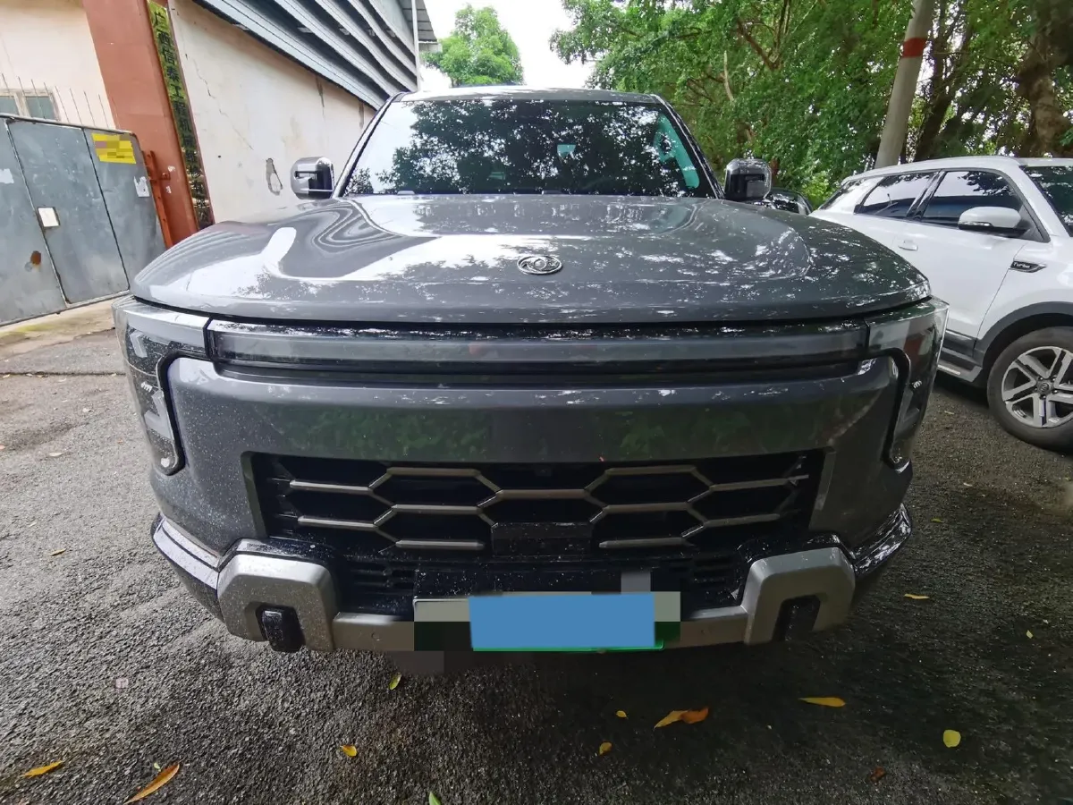 2025 Dongfeng Z9 GE PHEV 1.5T 147HP L4 4DHT PHEV,autocango,china used car exporter,china ev exporter,chinese used car exporter,chinese used ev exporter