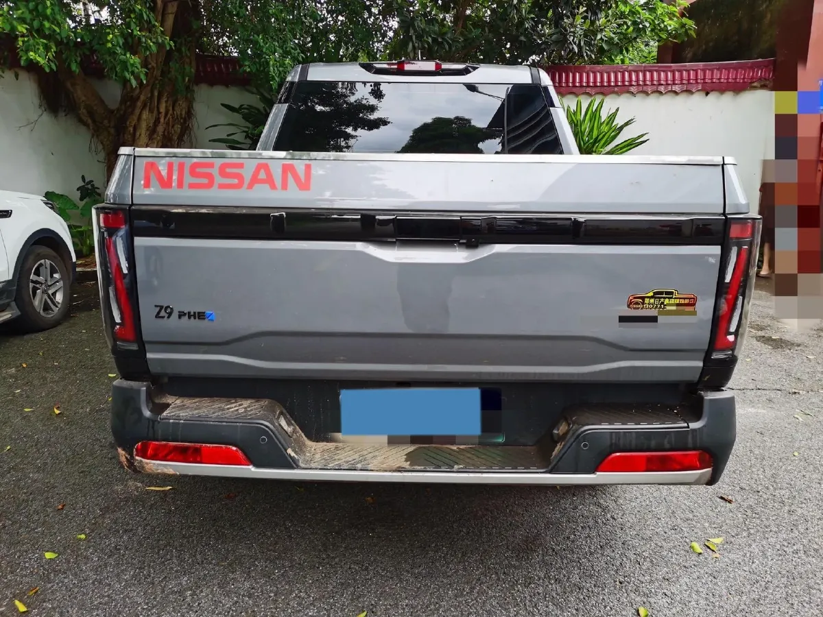 2025 Dongfeng Z9 GE PHEV 1.5T 147HP L4 4DHT PHEV,autocango,china used car exporter,china ev exporter,chinese used car exporter,chinese used ev exporter