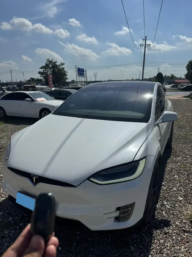2016 Tesla Model X BEV 75KWH