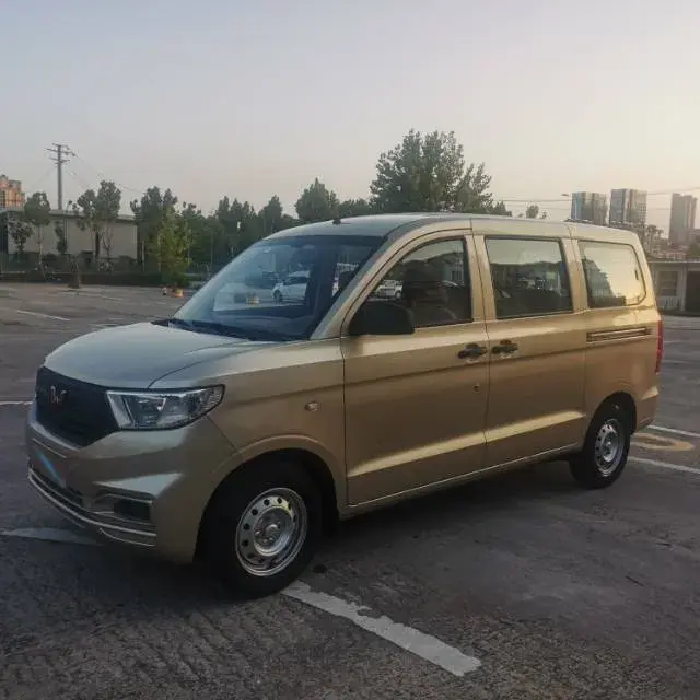 2021 WuLing HongGuang V 1.2L 76HP L4 5MT
