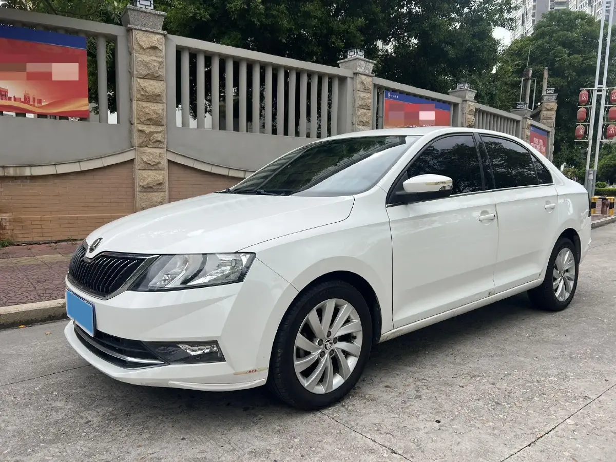 2018 Skoda Rapid 1.6L 110HP L4 6AT