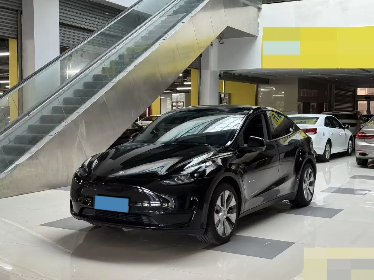 2022 Tesla Model Y BEV 60KWH