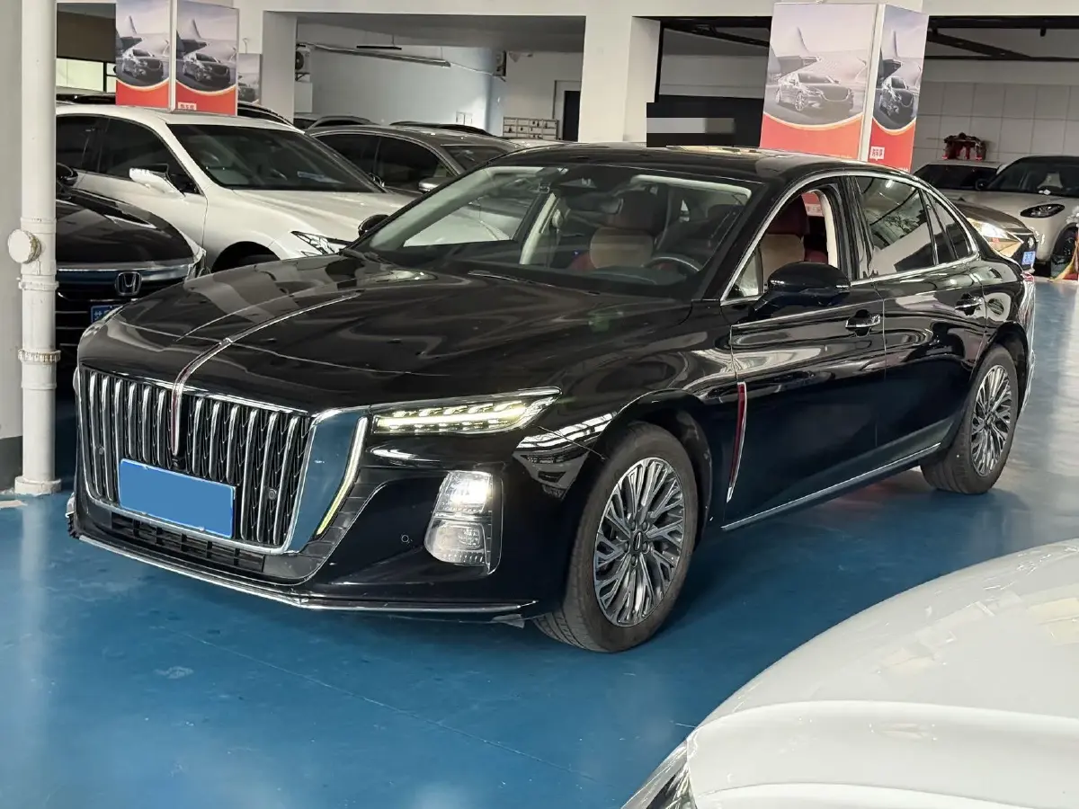 2023 HongQi H5 2.0T 224HP L4 8AT