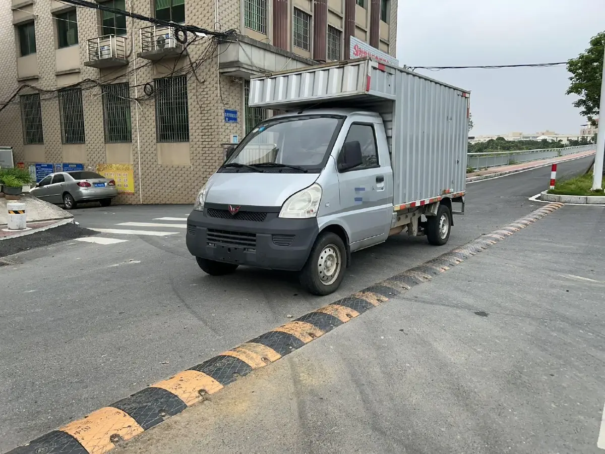 2021 WuLing RongGuang Mini Truck 1.5L 99HP L4 5MT