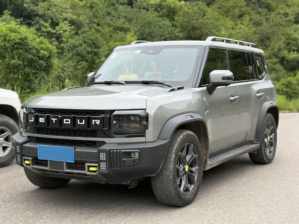 2023 Jetour Traveller 2.0T 254HP L4 7DCT