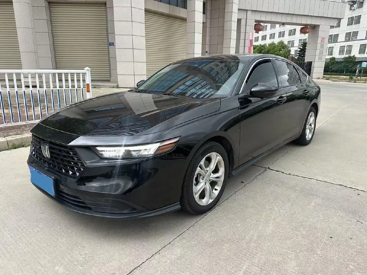2023 Honda Accord 1.5T 192HP L4 CVT