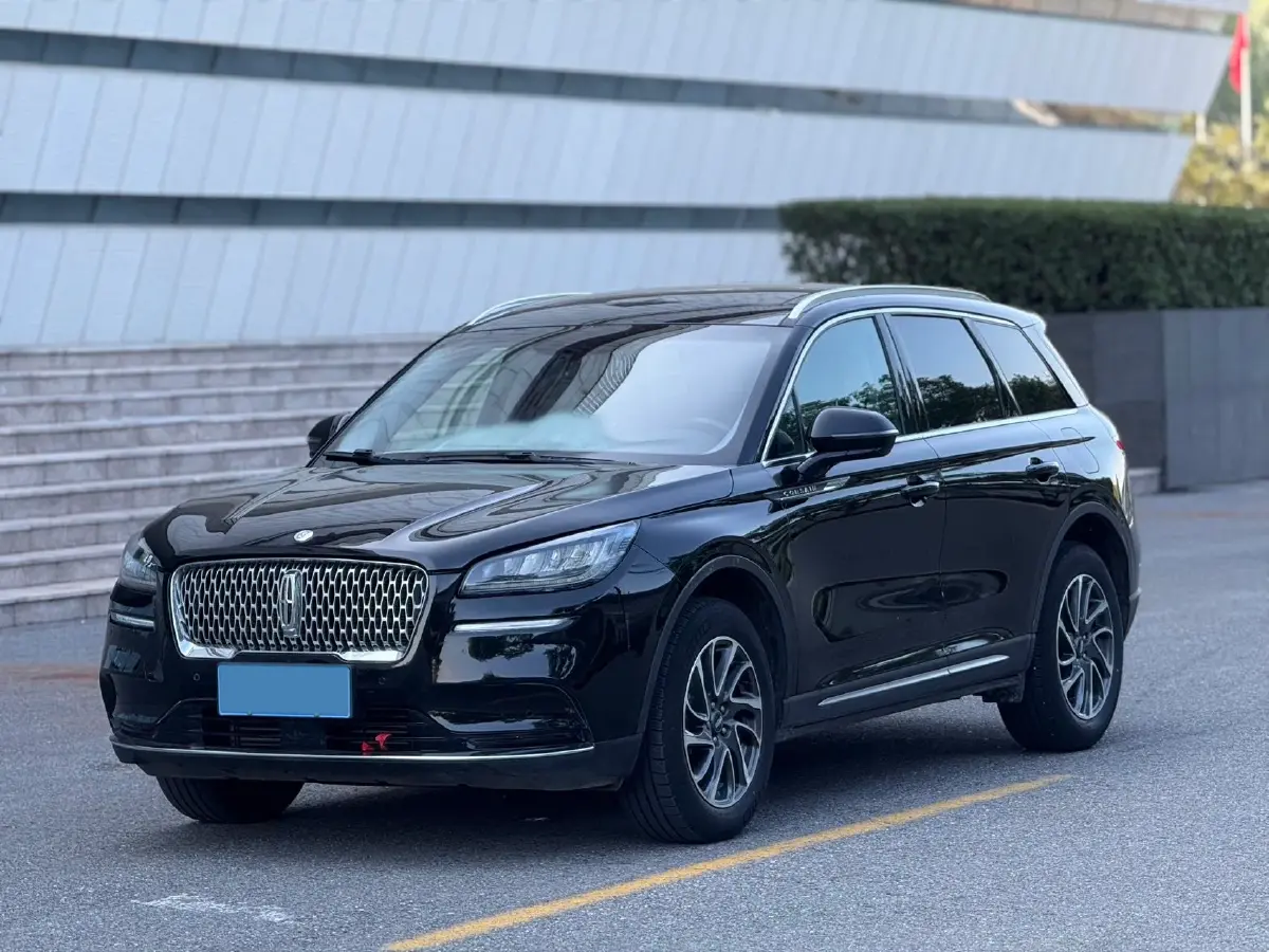 2022 Lincoln Corsair 2.0T 245HP L4 8AT