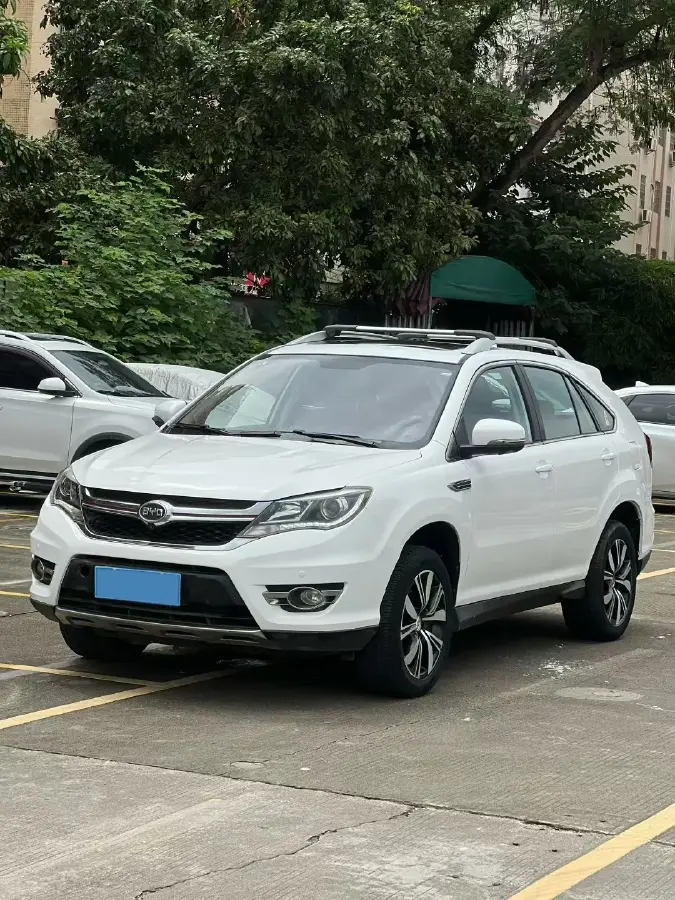 2017 BYD S7 2.0T 205HP L4 6DCT