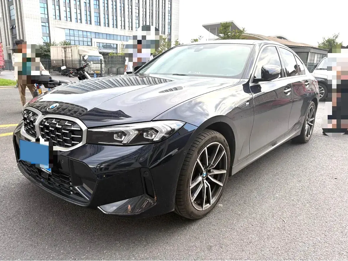 2024 BMW 3 Series 2.0T 184HP L4 8AT