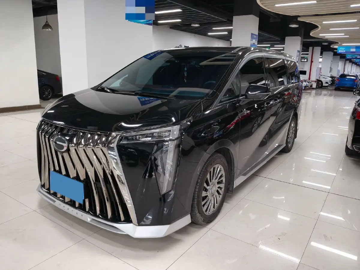 2023 GAC Trumpchi M8 2.0T 190HP L4 E-CVT Hybrid