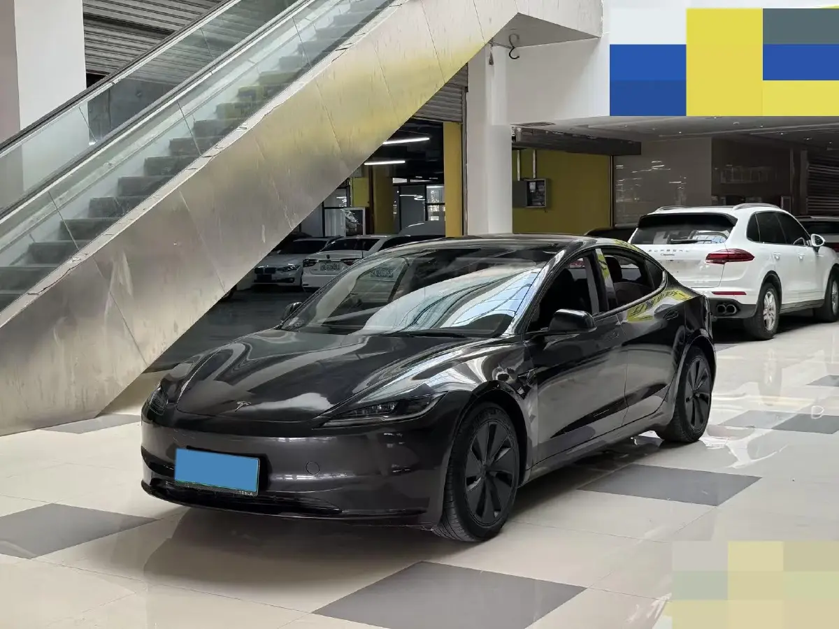 2025 Tesla Model 3 BEV 62.5KWH