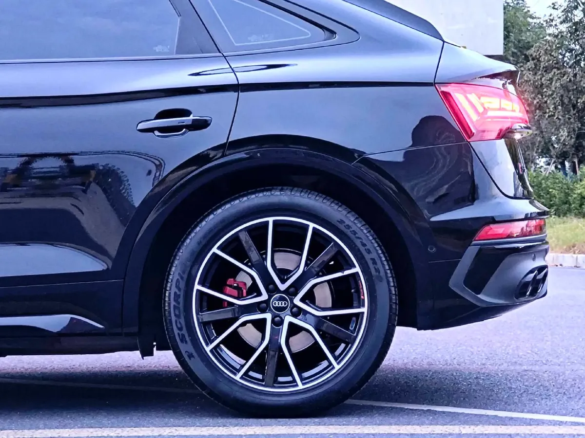 2023 Audi SQ5 3.0T 354HP V6 8AT,autocango,china used car exporter,china ev exporter,chinese used car exporter,chinese used ev exporter