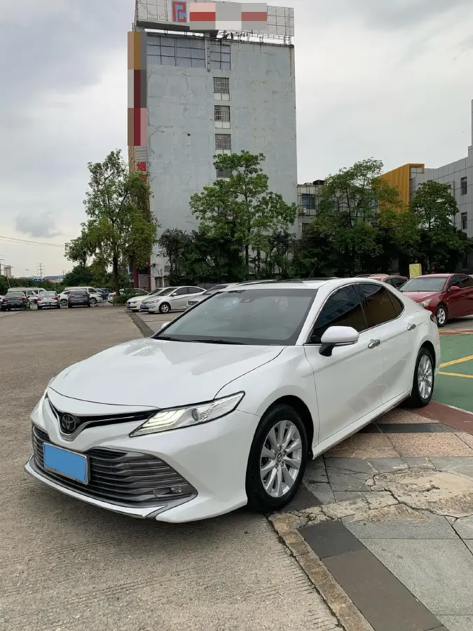 2018 Toyota Camry 2.0L 169HP L4 6AT