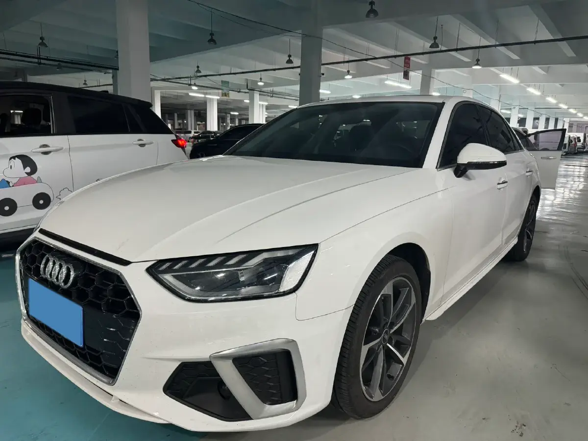 2021 Audi A4L 2.0T 190HP L4 7DCT