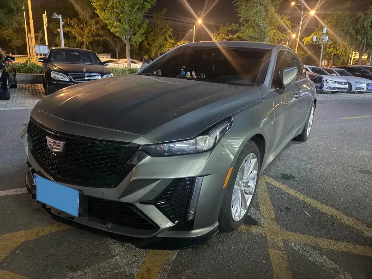 2023 Cadillac CT5 2.0T 237HP L4 10AT