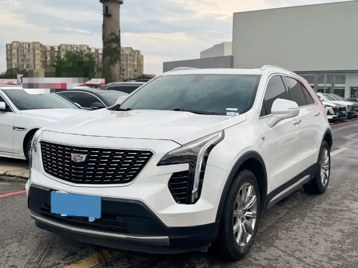 2020 Cadillac XT4 2.0T 241HP L4 9AT