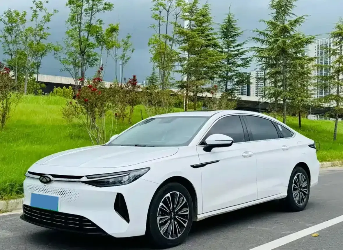 2024 Fulwin FulwinA8 1.5T 156HP L4 1DHT PHEV 18.3KWH