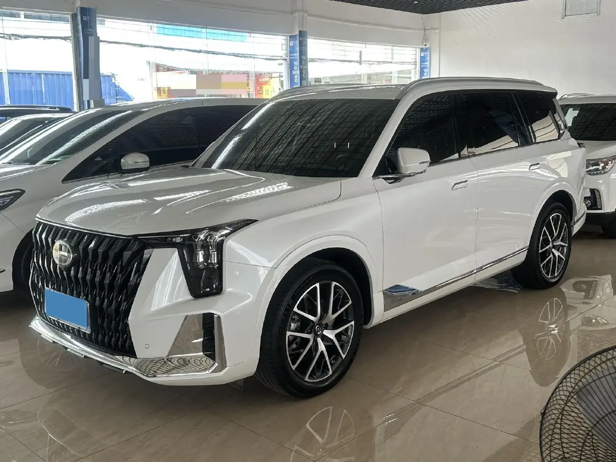 2022 GAC Trumpchi GS8 2.0T 190HP L4 E-CVT Hybrid
