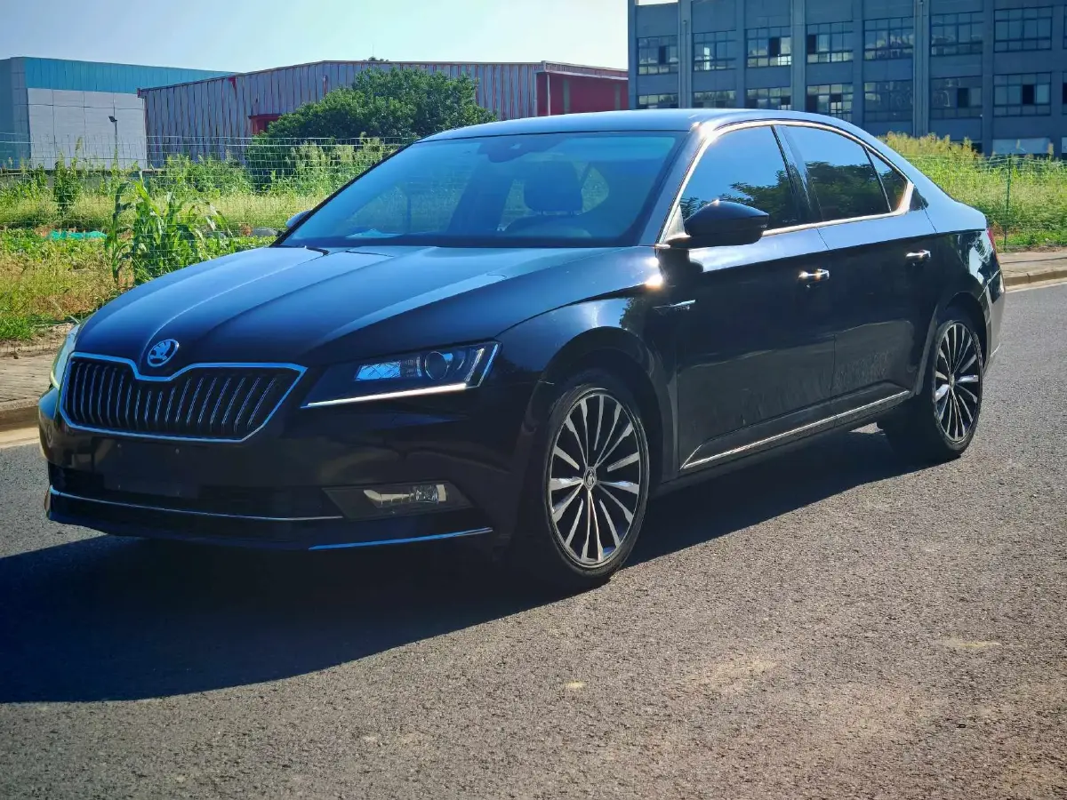 2018 Skoda Superb 1.8T 180HP L4 7DCT