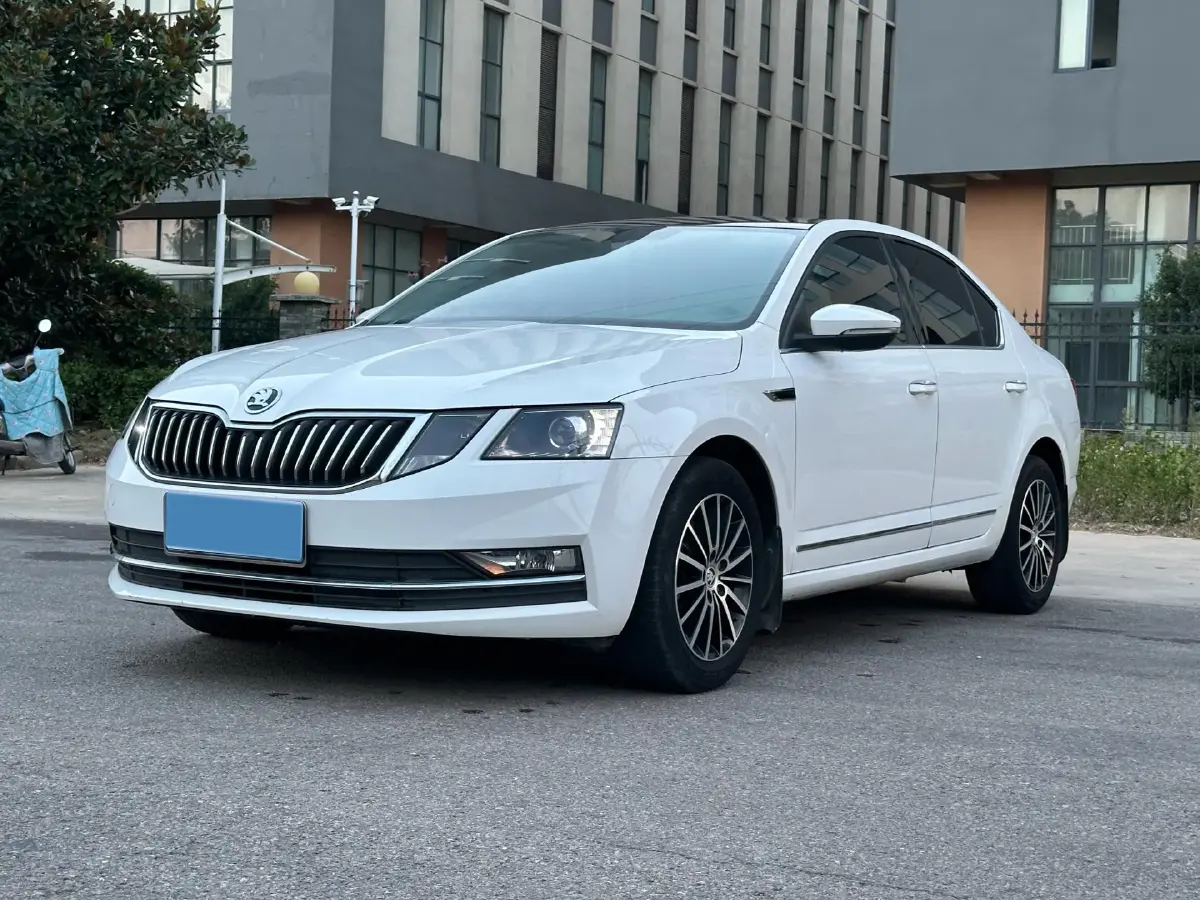 2019 Skoda Octavia 1.5L 116HP L4 6AT