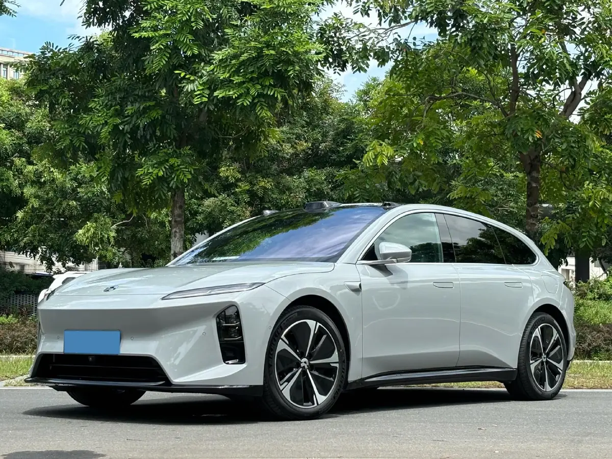2025 NIO ET5T BEV