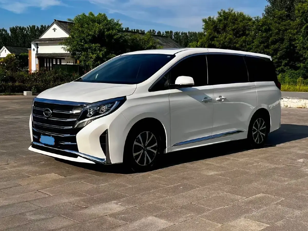 2021 GAC Trumpchi M8 2.0T 252HP L4 8AT