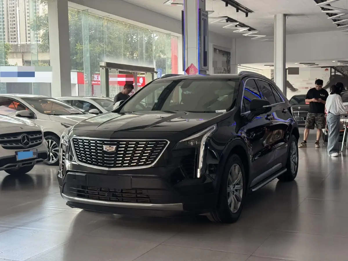 2020 Cadillac XT4 2.0T 241HP L4 9AT