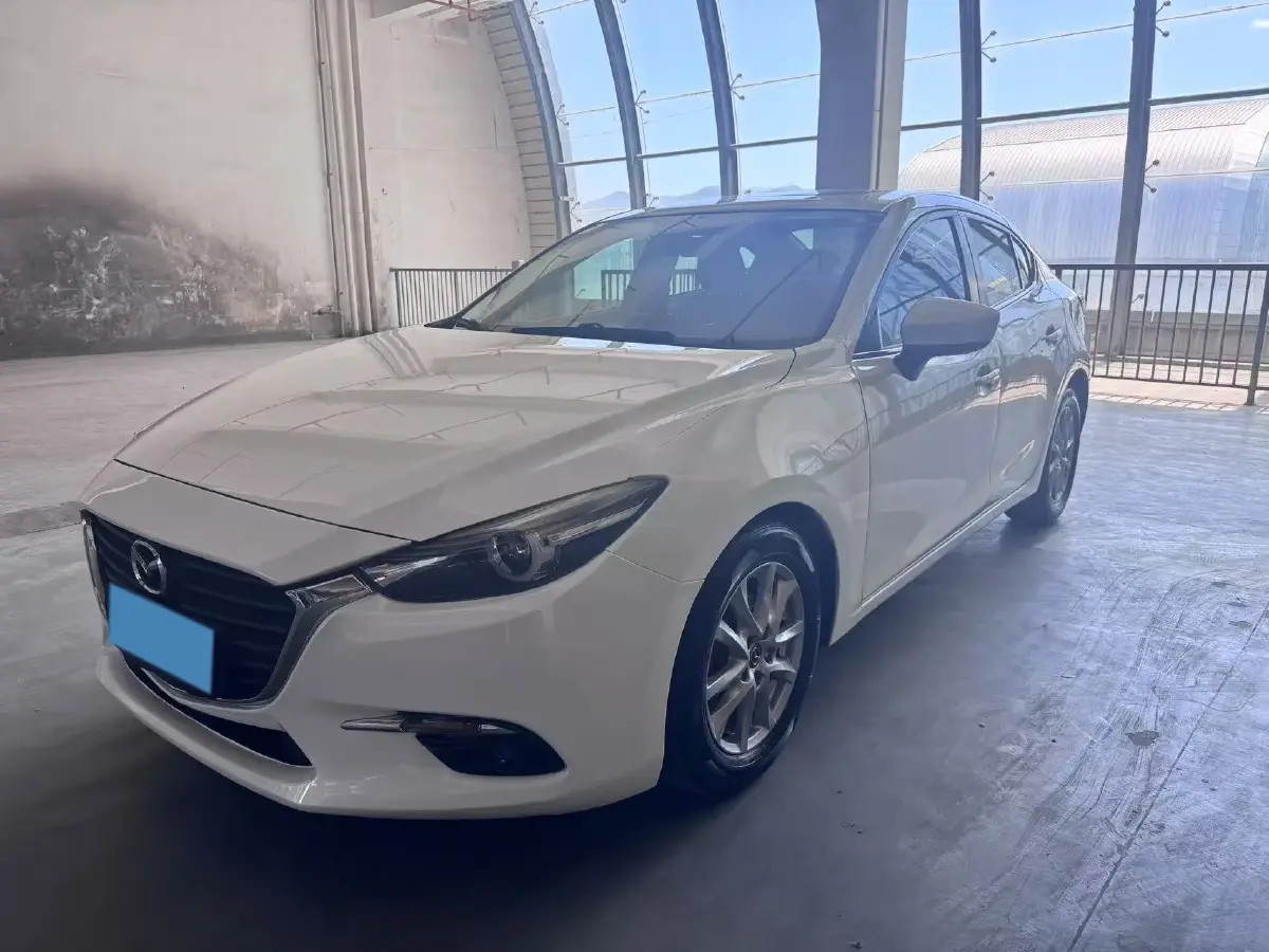 2017 Mazda 3 Axela 1.5L 117HP L4 6AT