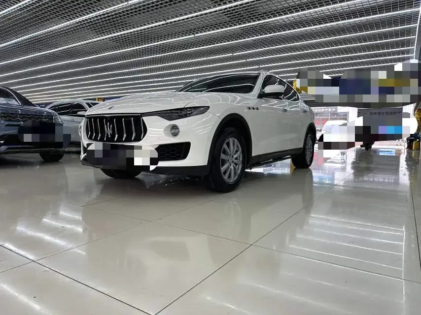 2018 Maserati Levante 3.0T 350HP V6 8AT