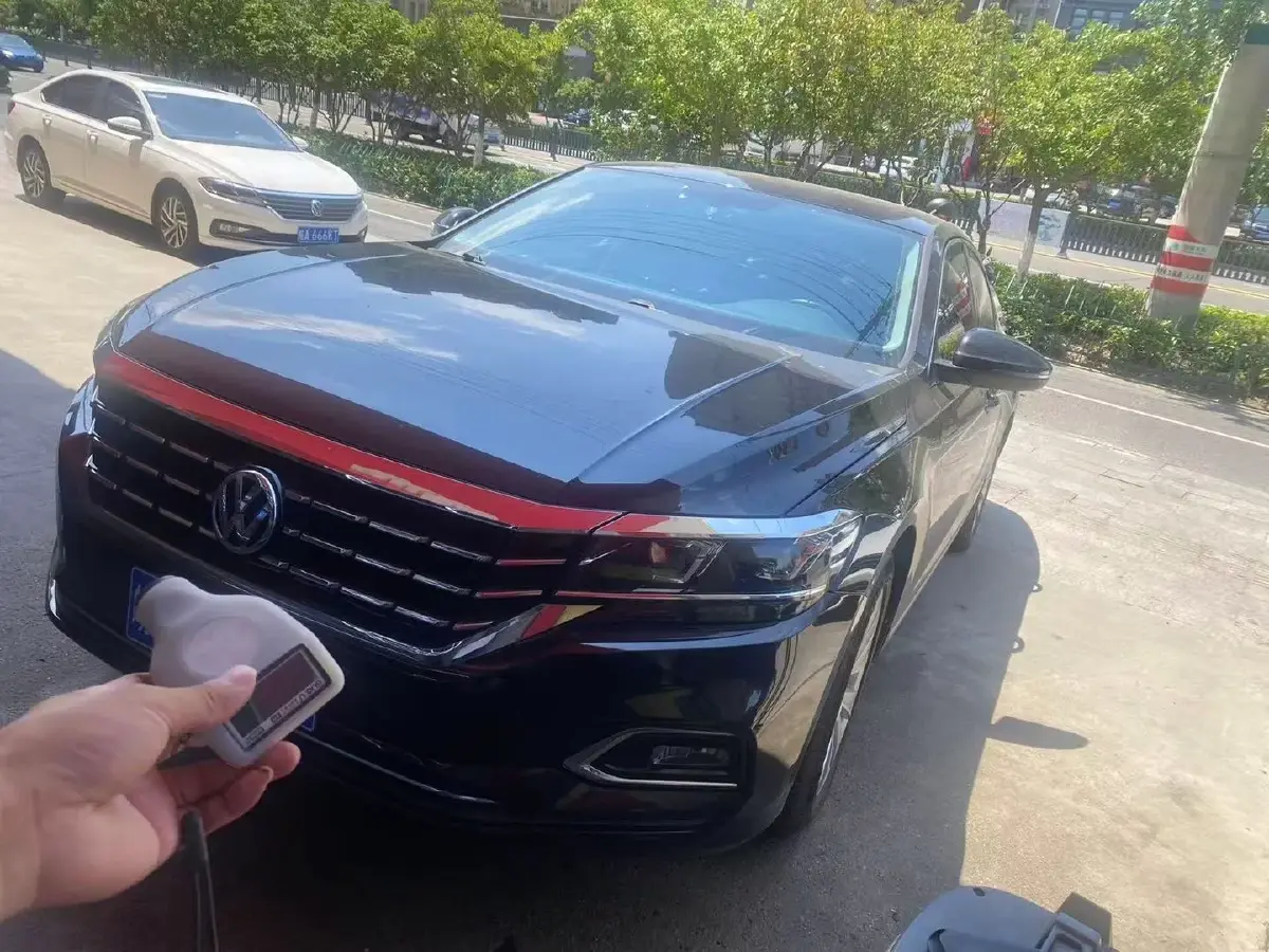 2019 Volkswagen Passat 2.0T 186HP L4 7DCT