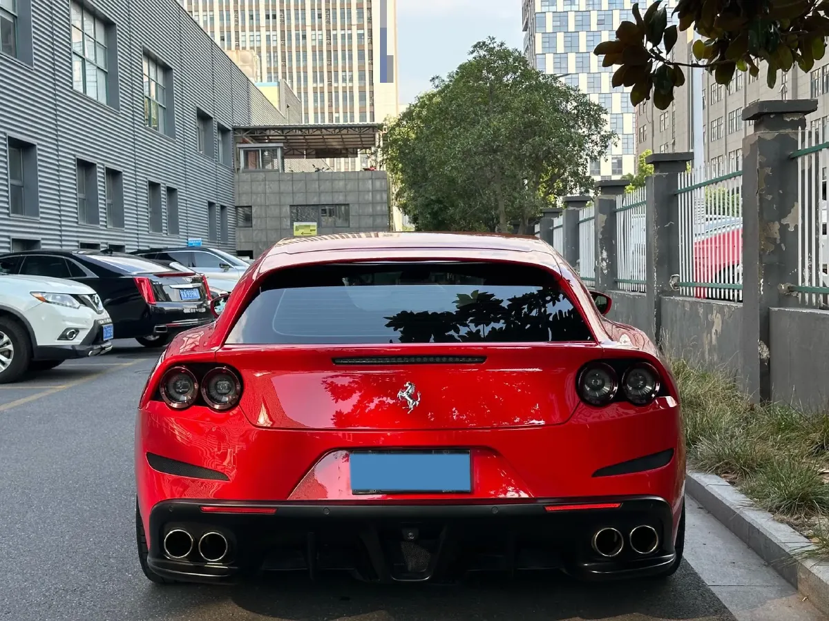 2017 Ferrari GTC4 Lusso 3.9T 609HP V8 7DCT,autocango,china used car exporter,china ev exporter,chinese used car exporter,chinese used ev exporter